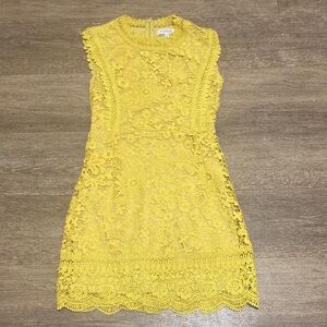 Chic Yellow Lace Mini Dress